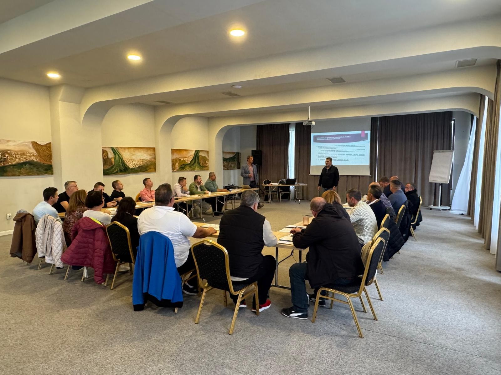 INFORMARE: BNS a format 22 de noi lideri sindicali 