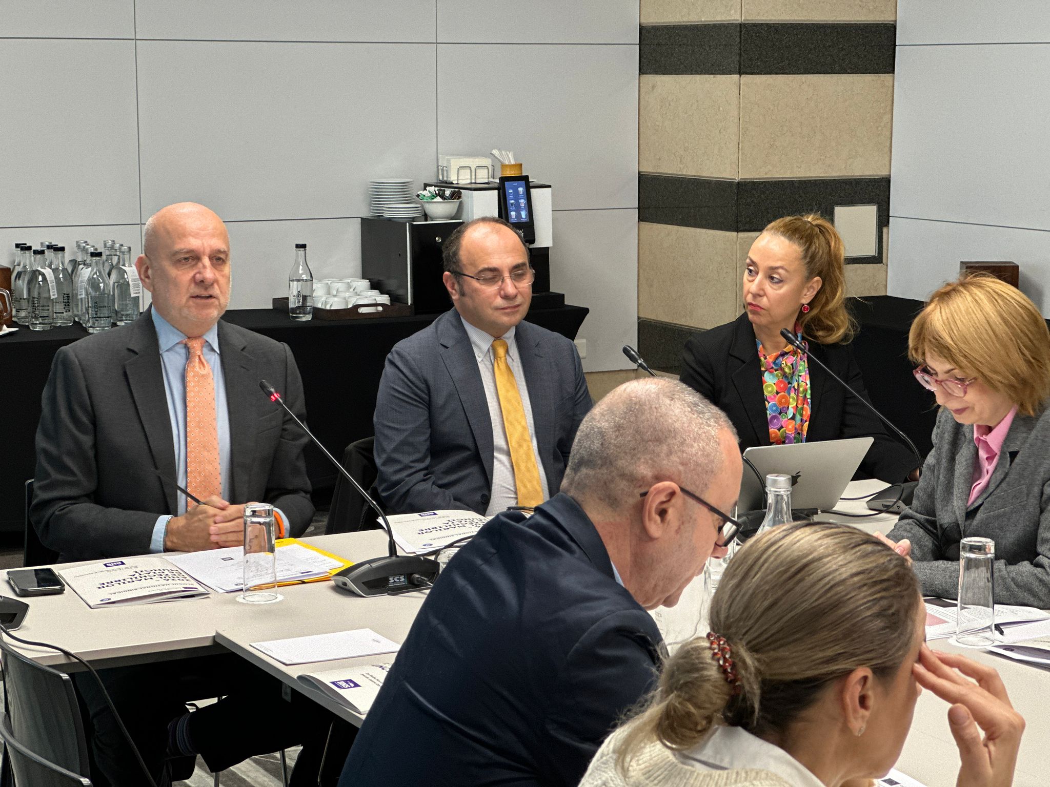 e0c53eab 7db3 4ec9 9ad0 a563b9cb6156